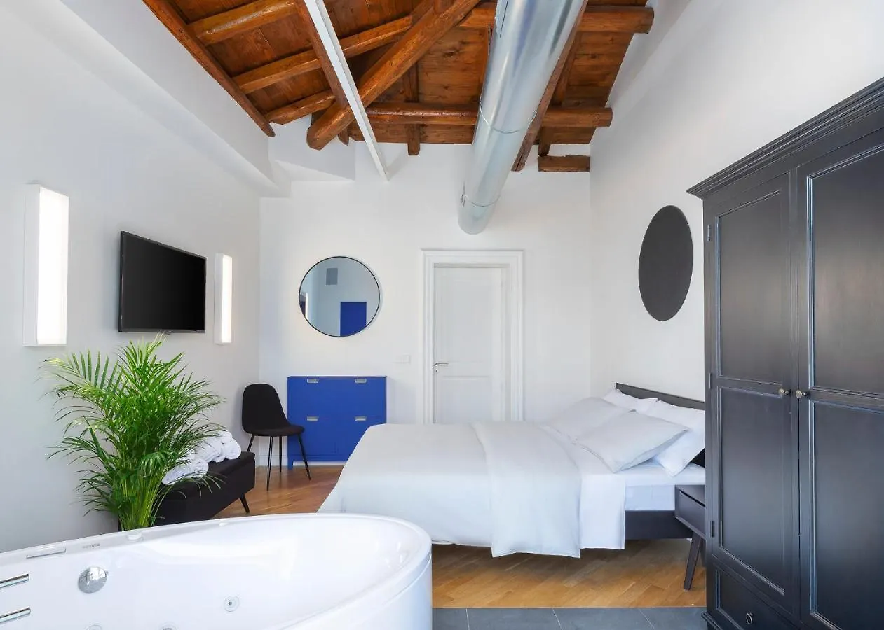 The Silver Lava - a luxury boutique apartment Catane