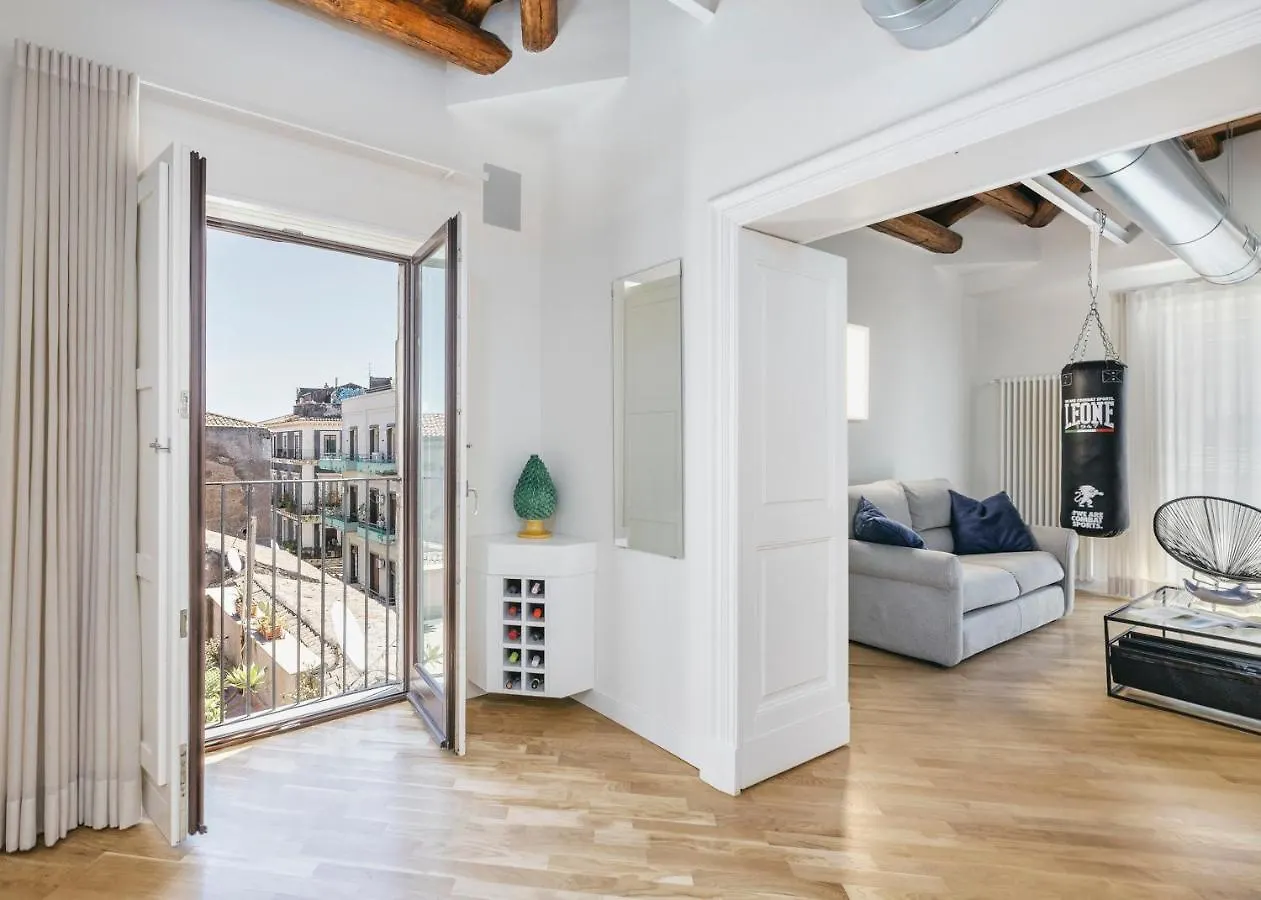 The Silver Lava - a luxury boutique apartment Catane Italie